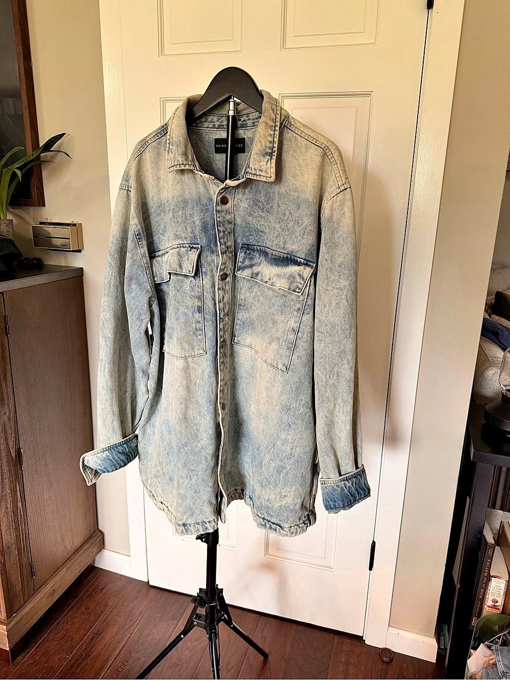 No Boundaries Acid Wash Denim Shirt Jacket Blue